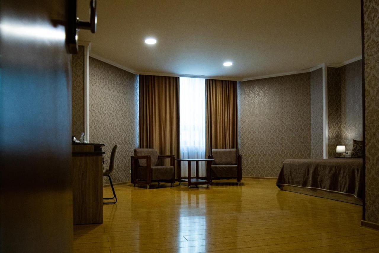 Inga Hotel Jerevan Eksteriør billede
