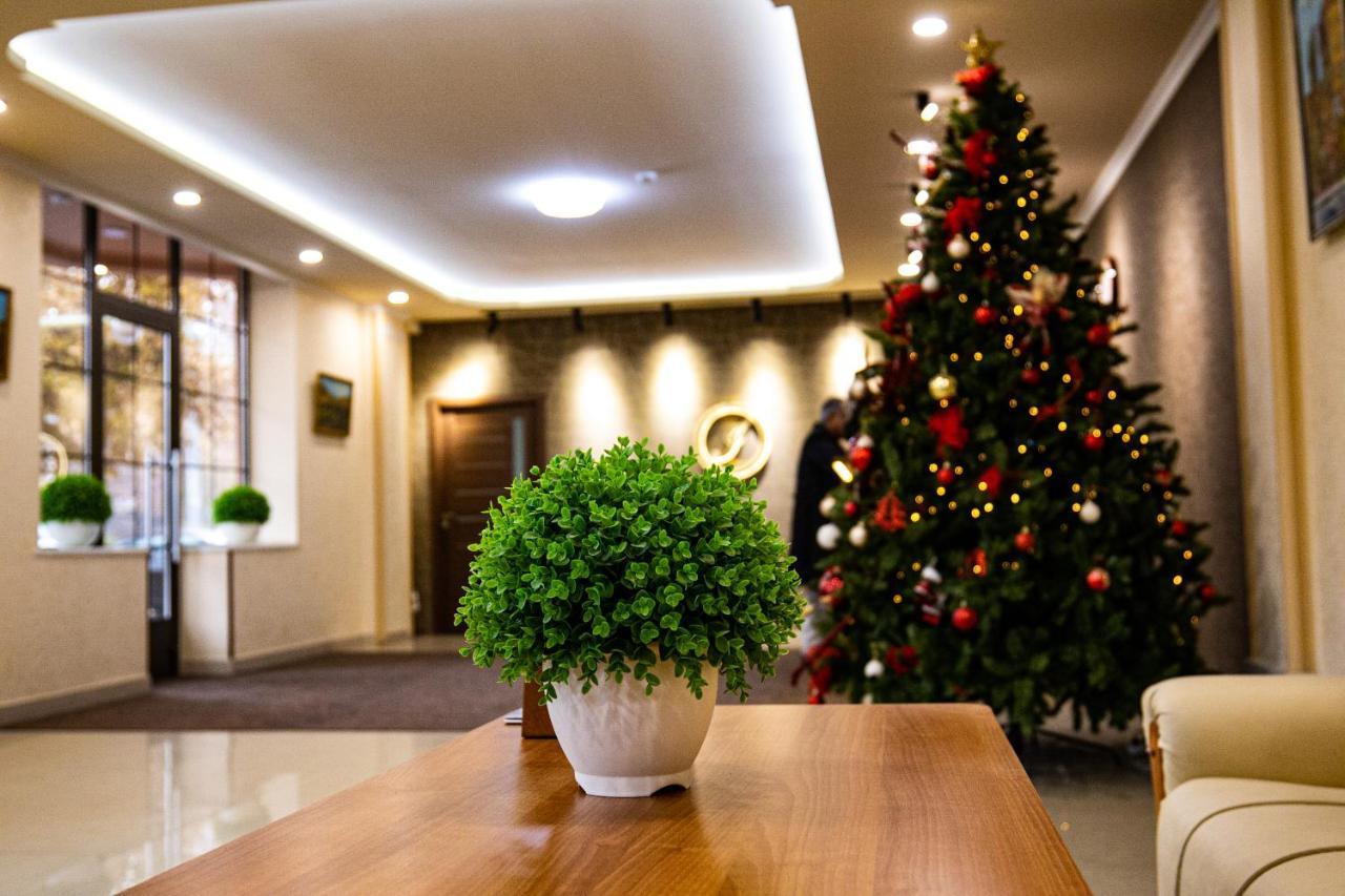 Inga Hotel Jerevan Eksteriør billede