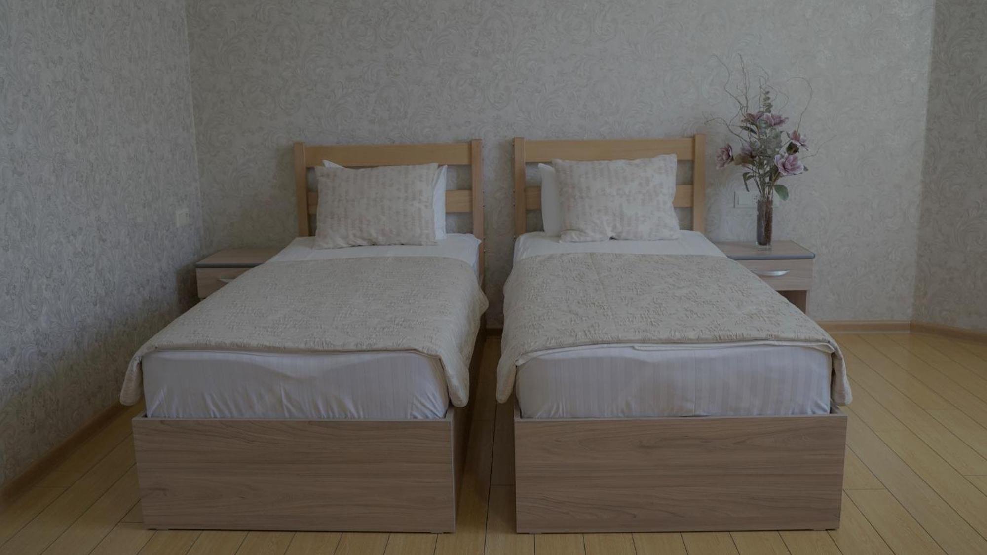 Inga Hotel Jerevan Eksteriør billede